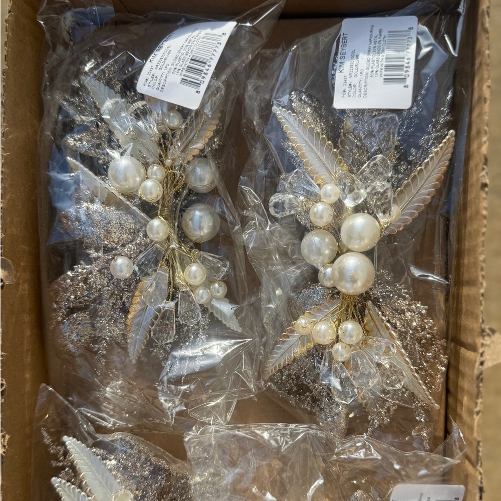 Kim Seybert Gilded Spray Napkin Rings - Set of 4 - NWT - Picture 8 of 16